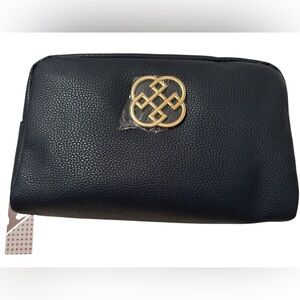 Daisy Fuentes NWT navy vegan leather cosmetics bag